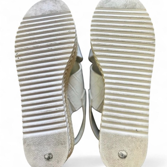 Vince Camuto Cream Croc-Embossed Espadrille Sandals Size 41 - Picture 5 of 8